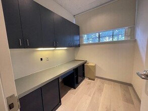 10 Hawthorne Pl, Unit 106 in Boston, MA - Foto de edificio - Building Photo