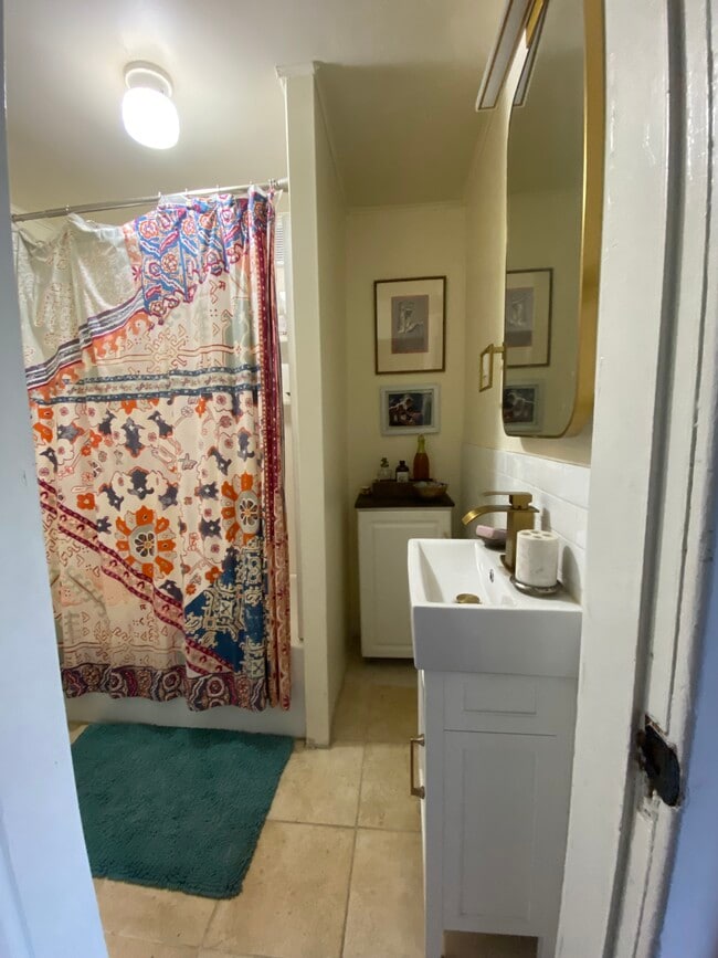 6043 S Lawrence St in Tacoma, WA - Building Photo - Building Photo