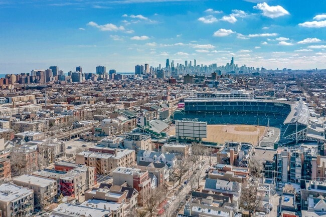 3711 N Kenmore Ave, Unit 3708-407