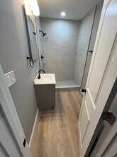 456 Norwood St, Unit 2nd floor in East Orange, NJ - Foto de edificio - Building Photo