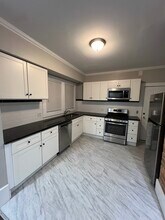 7426 Dunedin St, Unit LL in Detroit, MI - Foto de edificio - Building Photo