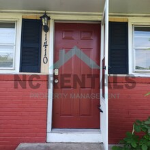 1410 E Cone Blvd in Greensboro, NC - Building Photo - Building Photo