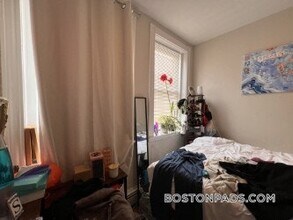 152 Salem St, Unit 5 in Boston, MA - Building Photo - Building Photo