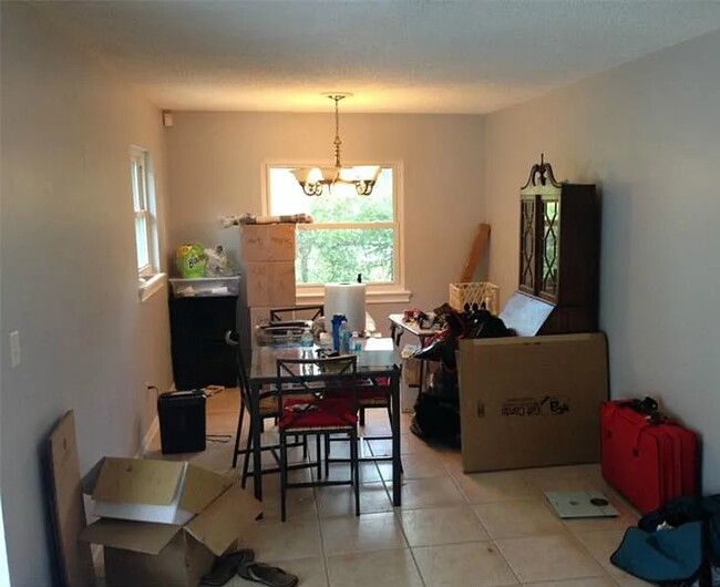 1213 Croydonwood Cir in Brandon, FL - Building Photo - Building Photo