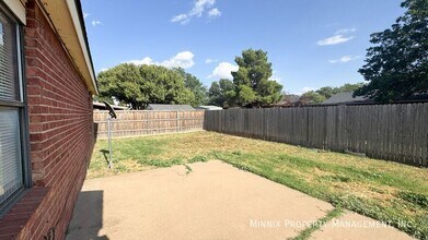 2411 93rd St in Lubbock, TX - Building Photo - Building Photo