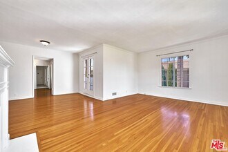 732 S Plymouth Blvd in Los Angeles, CA - Building Photo - Building Photo
