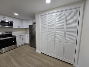 5525 Norbeck Rd, Unit Duplicate of Basement in Rockville, MD - Building Photo - Building Photo