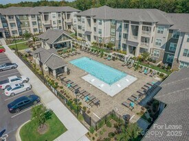 15155 Ollie Dr, Unit Eden in Charlotte, NC - Building Photo