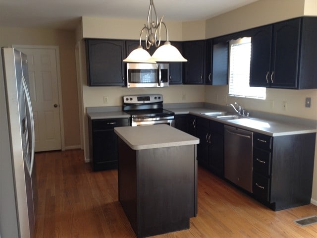 8460 Moonstone Ct in Florence, KY - Building Photo - Building Photo