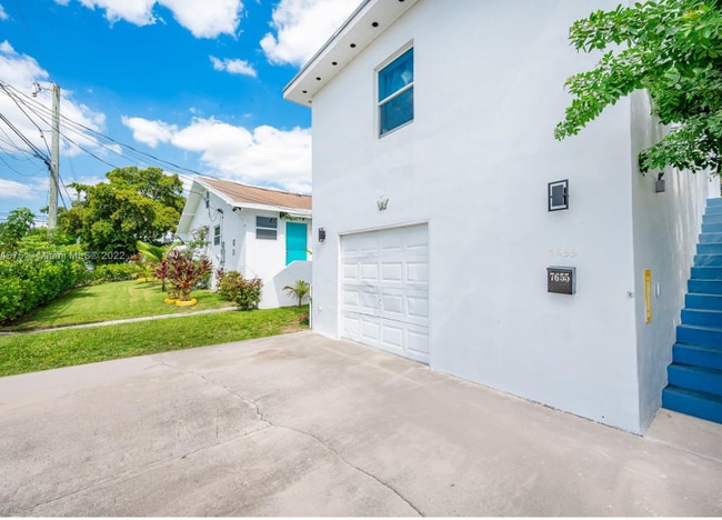 7655 NW 4th Ct