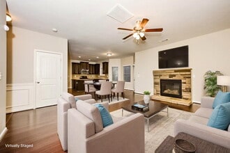 559 Dahlia Dr, Unit 421 in Jonesboro, GA - Building Photo - Building Photo