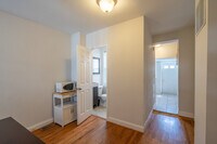 13 N Bradford St photo'