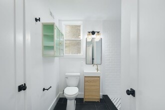 724 Dickinson St in Philadelphia, PA - Building Photo - Building Photo