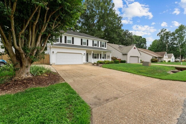 202 Peachtree Ln in Yorktown, VA - Building Photo - Building Photo