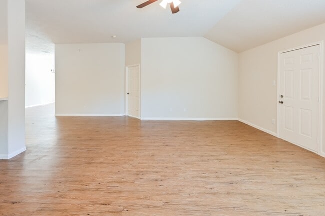 2506 Fox Water Dr in Spring, TX - Building Photo - Building Photo