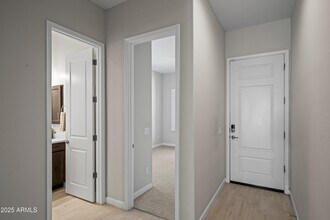 6611 E Marisa Ln in Phoenix, AZ - Building Photo - Building Photo