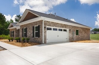 511 Co Rd 1329 in Vinemont, AL - Building Photo - Building Photo