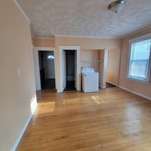 111 Rodney St in Worcester, MA - Building Photo - Building Photo