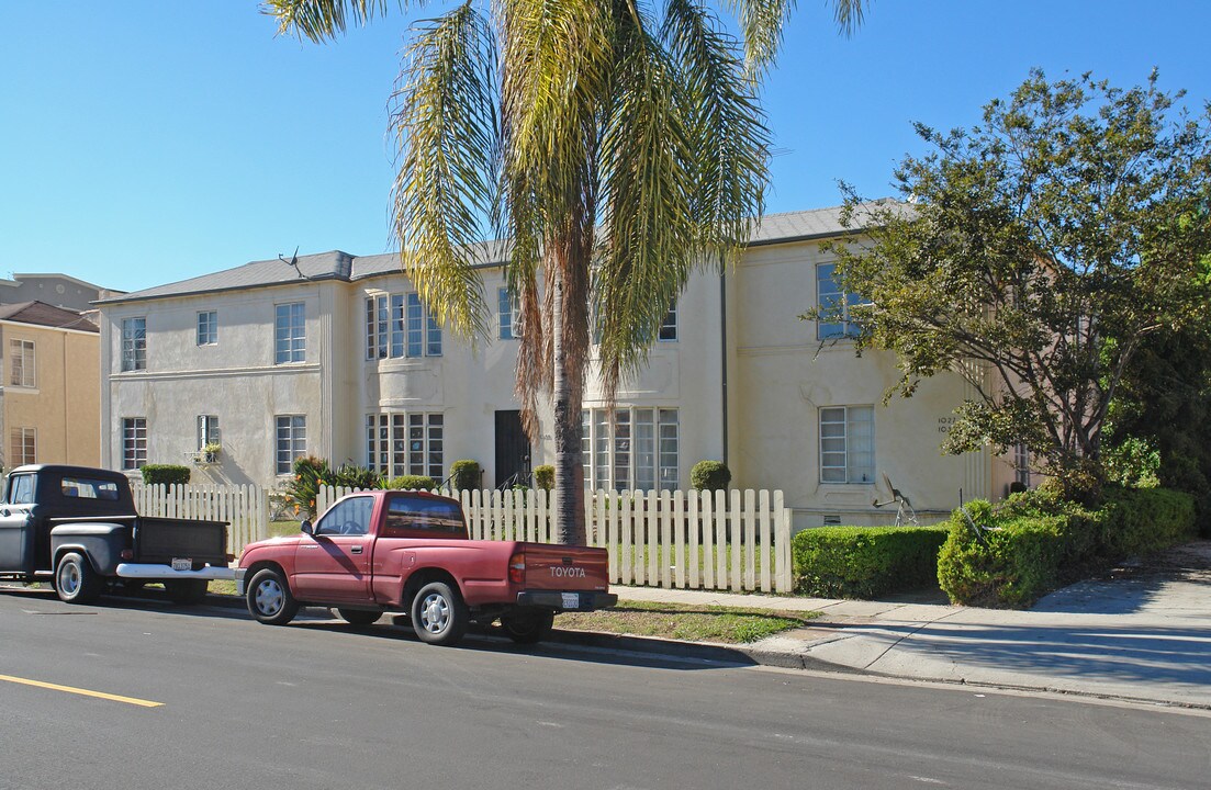 1035 S Norton Ave in Los Angeles, CA - Building Photo