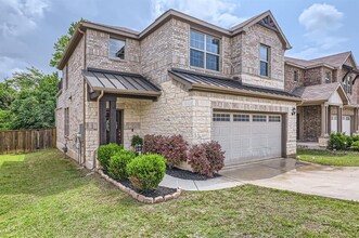 1051 Kenney Fort Crossing in Round Rock, TX - Building Photo - Building Photo
