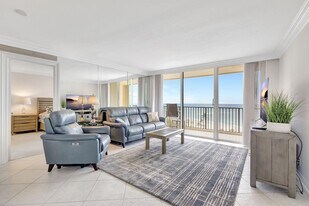 300 Ocean Trail Way, Unit 907 in Jupiter, FL - Building Photo
