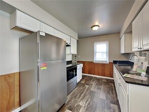 1103 44th Ave NE in Minneapolis, MN - Building Photo - Building Photo
