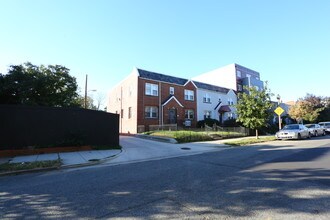 1441 K St Se in Washington, DC - Building Photo - Building Photo