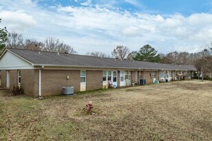411 Hill St in Hernando, MS - Building Photo