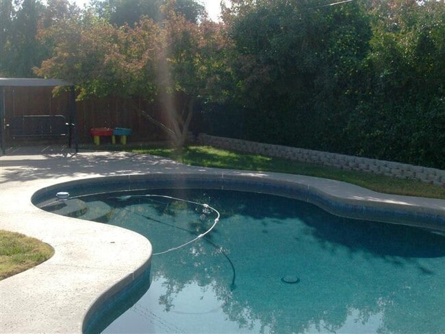 5751 N Sherman Ave in Fresno, CA - Building Photo - Building Photo