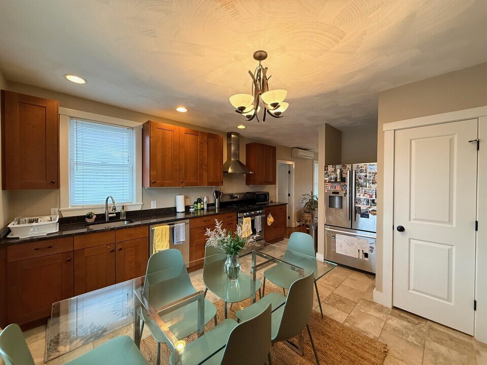 119 Central St, Unit 1 in Somerville, MA - Building Photo