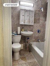 334 E 90th St in New York, NY - Building Photo - Building Photo