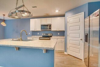 10589 Queens Gate Cir in Pensacola, FL - Building Photo - Building Photo