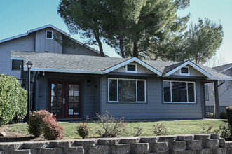 Sierra Oaks in Cameron Park, CA - Building Photo - Building Photo