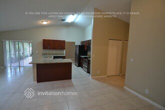 1776 Shower Tree Way in Wellington, FL - Building Photo - Building Photo