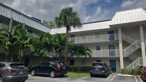 3000 Riverside Dr in Coral Springs, FL - Foto de edificio - Building Photo