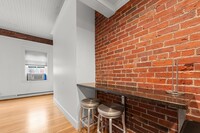 428 Marlborough St, Unit 9 in Boston, MA - Building Photo - Building Photo