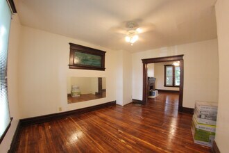 2392 Summit St, Unit 424 in Columbus, OH - Building Photo - Building Photo