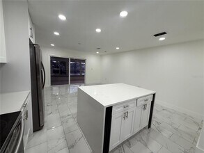 5039 Pelican Dr in New Port Richey, FL - Building Photo - Building Photo