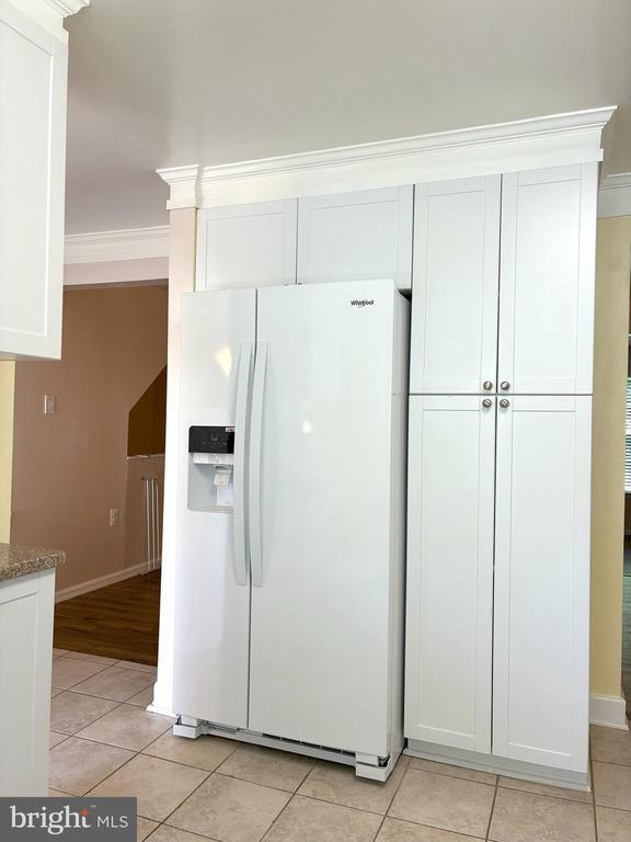 10053 Chestnut Wood Ln in Burke, VA - Building Photo - Building Photo