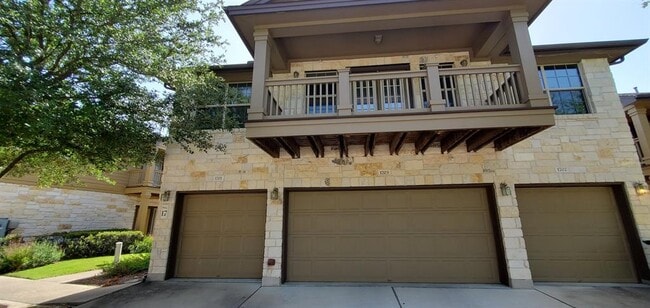 property at 1310 W Parmer Ln