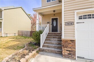 3424 E Bonner Dr in Norfolk, VA - Foto de edificio - Building Photo