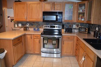 864 Mattie St in North Pole, AK - Building Photo - Building Photo