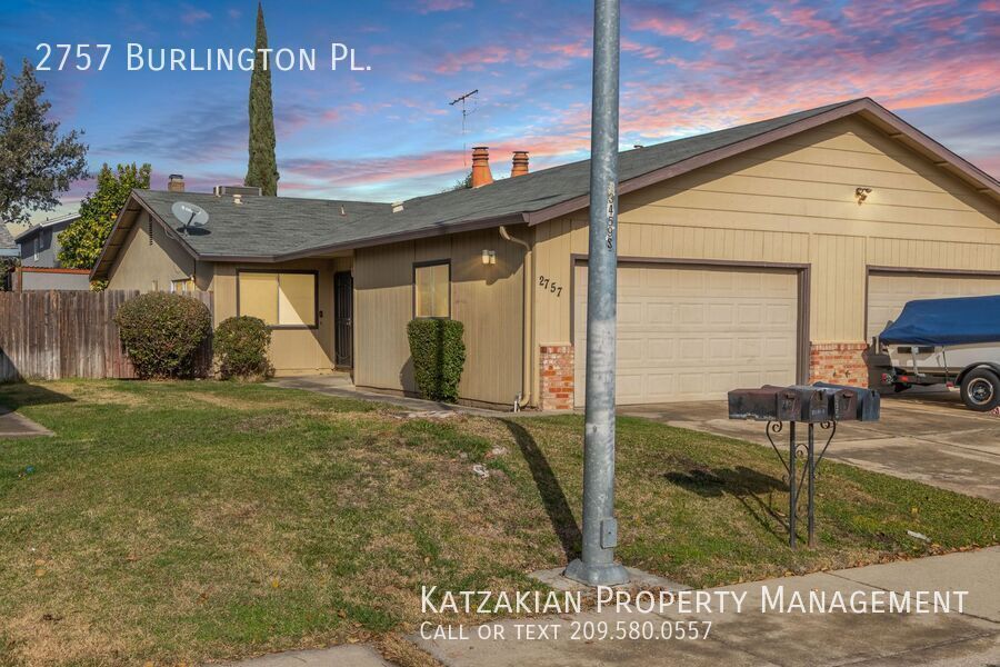 2757 Burlington Pl in Stockton, CA - Building Photo