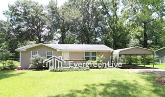 2524 Oak Leaf Ln in Adamsville, AL - Building Photo