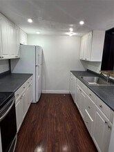 3146 N Pine Island Rd in Sunrise, FL - Building Photo - Building Photo