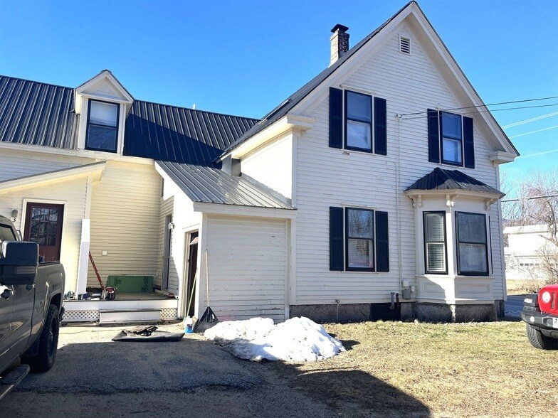1393 US-302, Unit 4 in Bartlett, NH - Building Photo