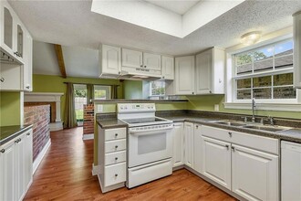 208 Tiffany St in Slidell, LA - Foto de edificio - Building Photo