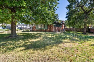 1126 Farmstead St in Wichita, KS - Building Photo - Building Photo