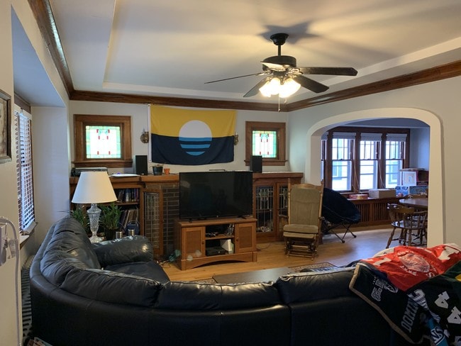 1939 N Cambridge Ave, Unit 1939