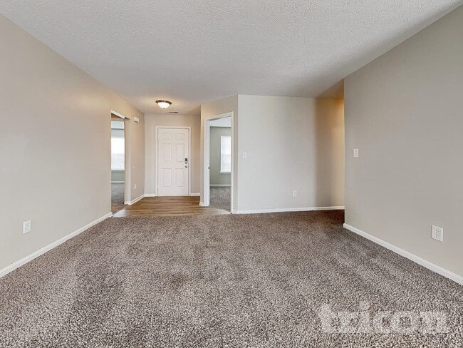 943 Farmington Trail in Brownsburg, IN - Foto de edificio - Building Photo